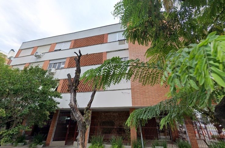 Apartamento com 86m², 2 dormitórios, 1 suíte no bairro Menino Deus em Porto Alegre para Comprar