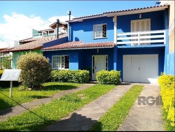 Casa com 142m², 3 dormitórios, 1 suíte, 3 vagas no bairro Ipanema em Porto Alegre para Comprar