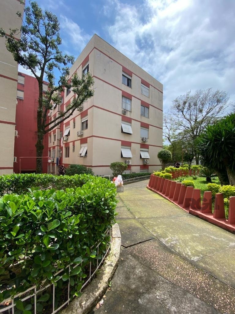 Apartamento com 53m², 2 dormitórios no bairro Tristeza em Porto Alegre para Comprar