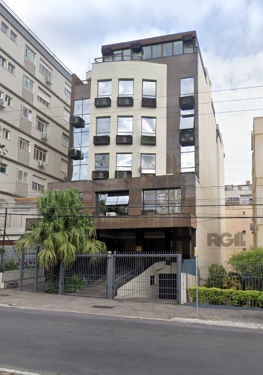 Conjunto/Sala com 28m² no bairro Menino Deus em Porto Alegre para Comprar