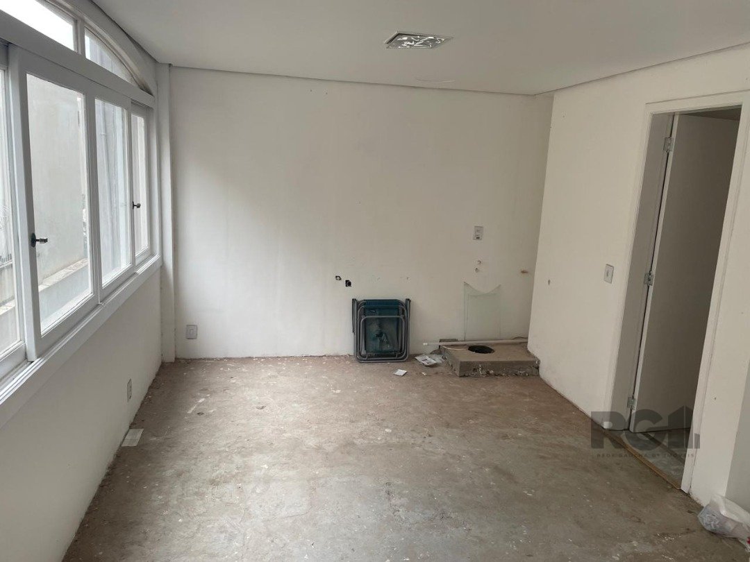 Conjunto/Sala à venda , 70m², Rua Comendador Caminha no bairro Moinhos de Vento em Porto Alegre