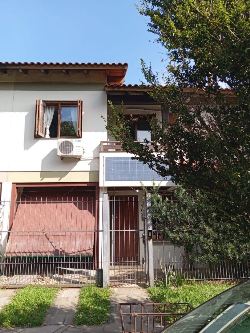 Casa Condominio com 105m², 3 dormitórios, 1 suíte, 1 vaga no bairro Cristal em Porto Alegre para Comprar