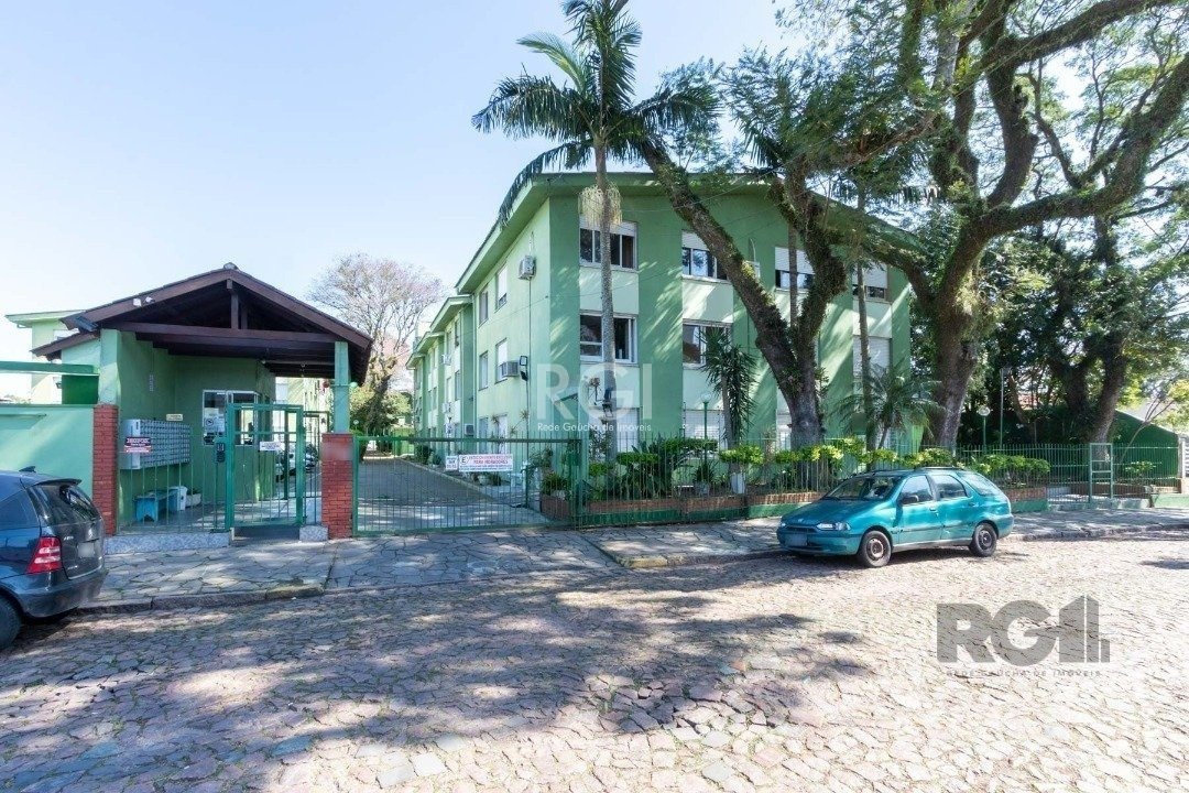Apartamento com 45m², 1 dormitório no bairro Camaquã em Porto Alegre para Comprar