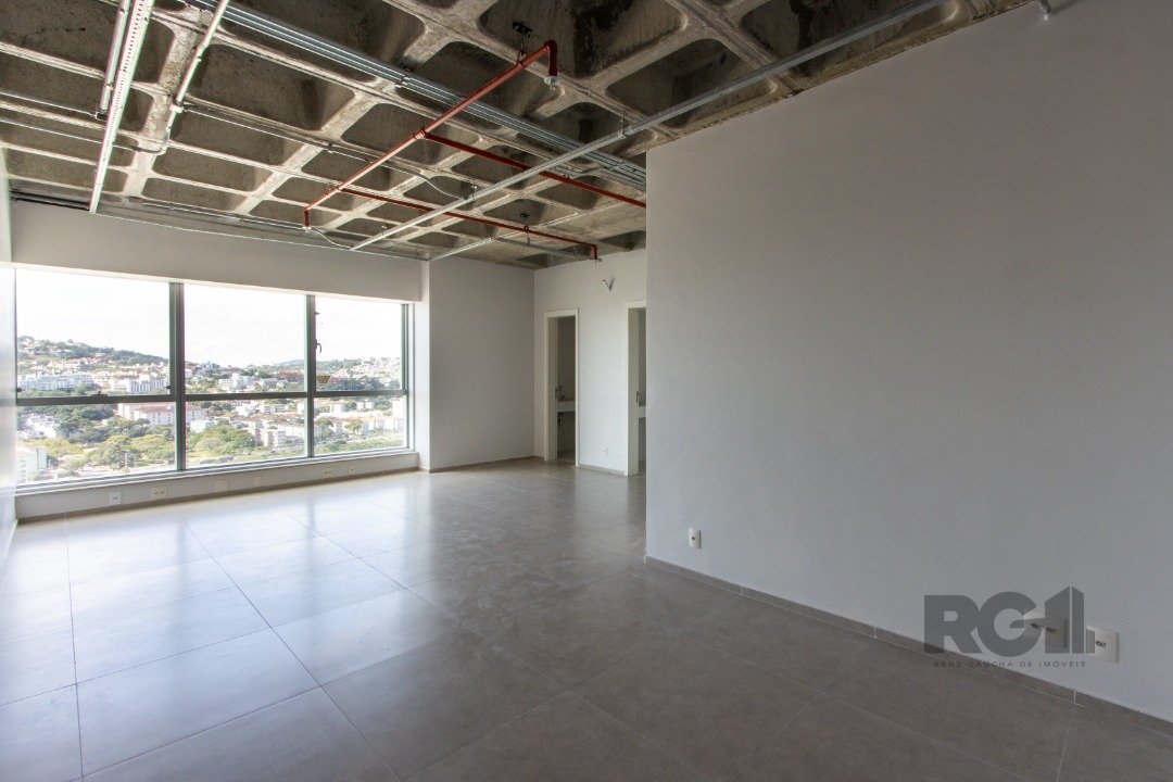Conjunto/Sala com 40m² no bairro Cristal em Porto Alegre para Comprar