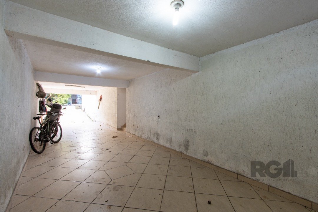 Casa para alugar com 6 quartos, 324m² - Foto 28