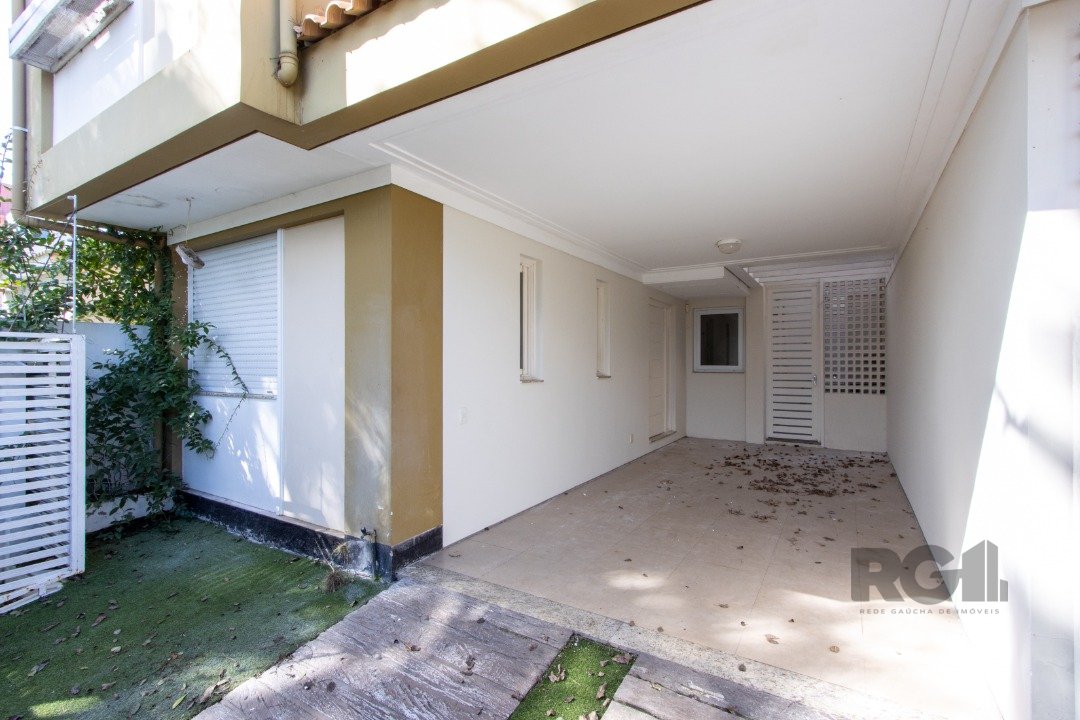 Casa para alugar com 2 quartos, 131m² - Foto 2