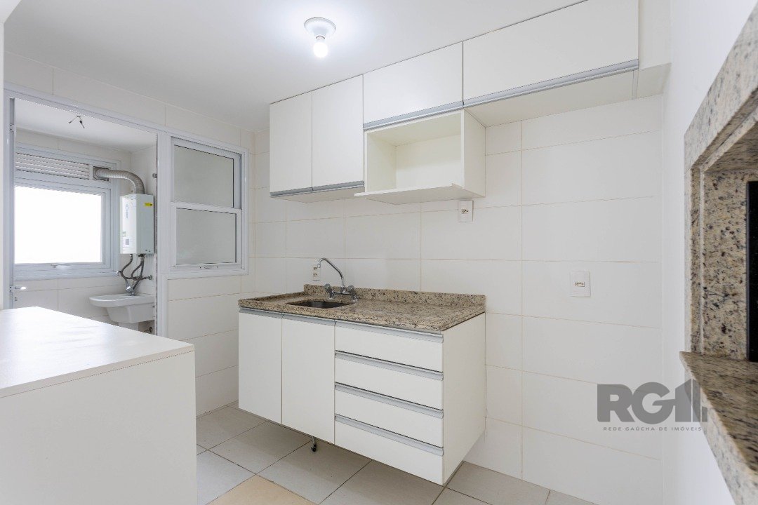 Apartamento à venda com 2 quartos, 77m² - Foto 2