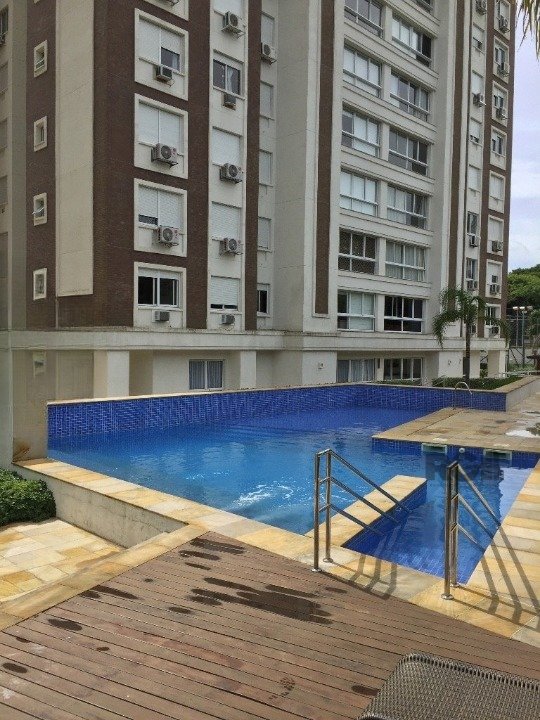 Apartamento com 75m², 2 dormitórios, 1 suíte, 1 vaga no bairro Boa Vista em Porto Alegre para Comprar