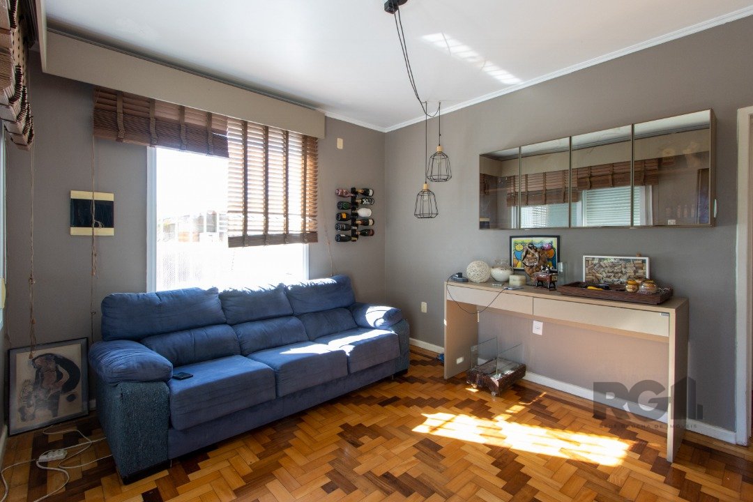 Casa para alugar com 5 quartos, 167m² - Foto 1