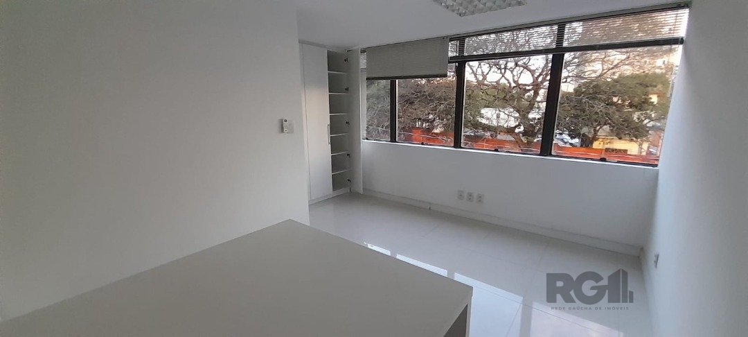 Conjunto/Sala à venda , 24m², Rua General Rondon no bairro Tristeza em Porto Alegre