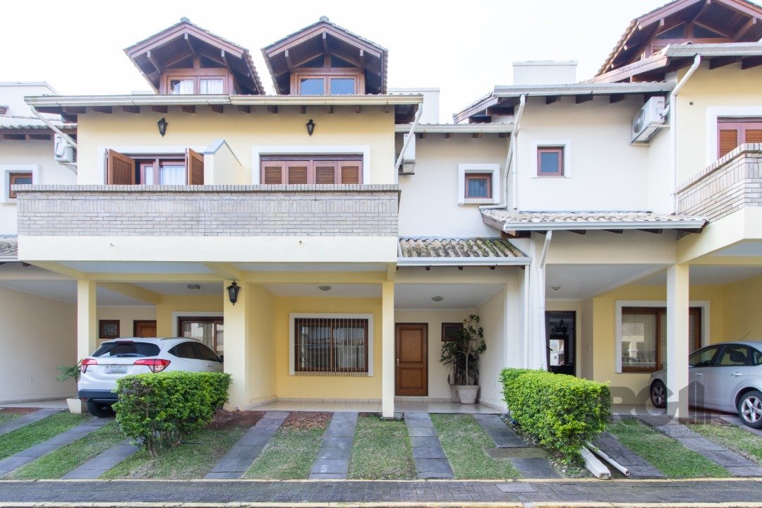 Casa Condominio com 192m², 3 dormitórios no bairro Cavalhada em Porto Alegre