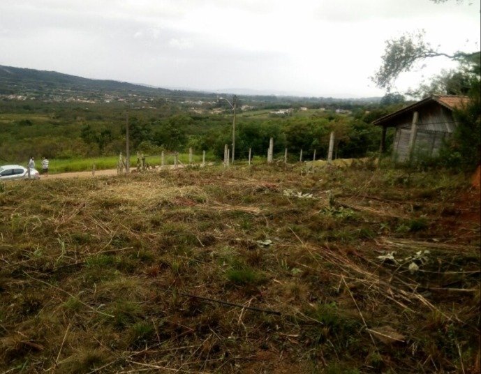 Terreno à venda , 800m², Estrada Jacques da Rosa no bairro Lageado em Porto Alegre