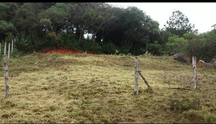 Terreno à venda , 800m², Estrada Jacques da Rosa no bairro Lageado em Porto Alegre