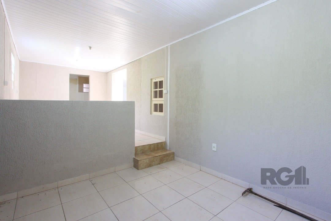 Casa à venda com 2 quartos, 111m² - Foto 2