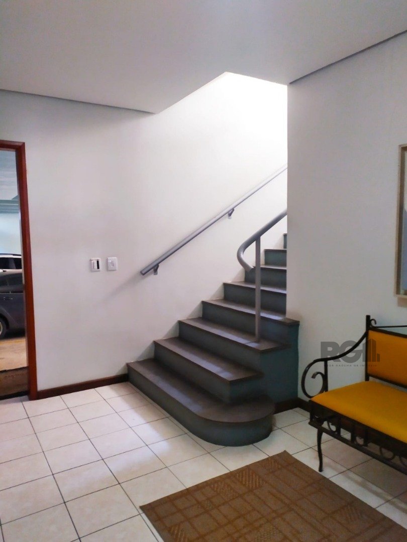 Apartamento à venda com 1 quarto, 55m², 1 vaga, Avenida Pinheiro Borda no bairro Cristal em Porto Alegre