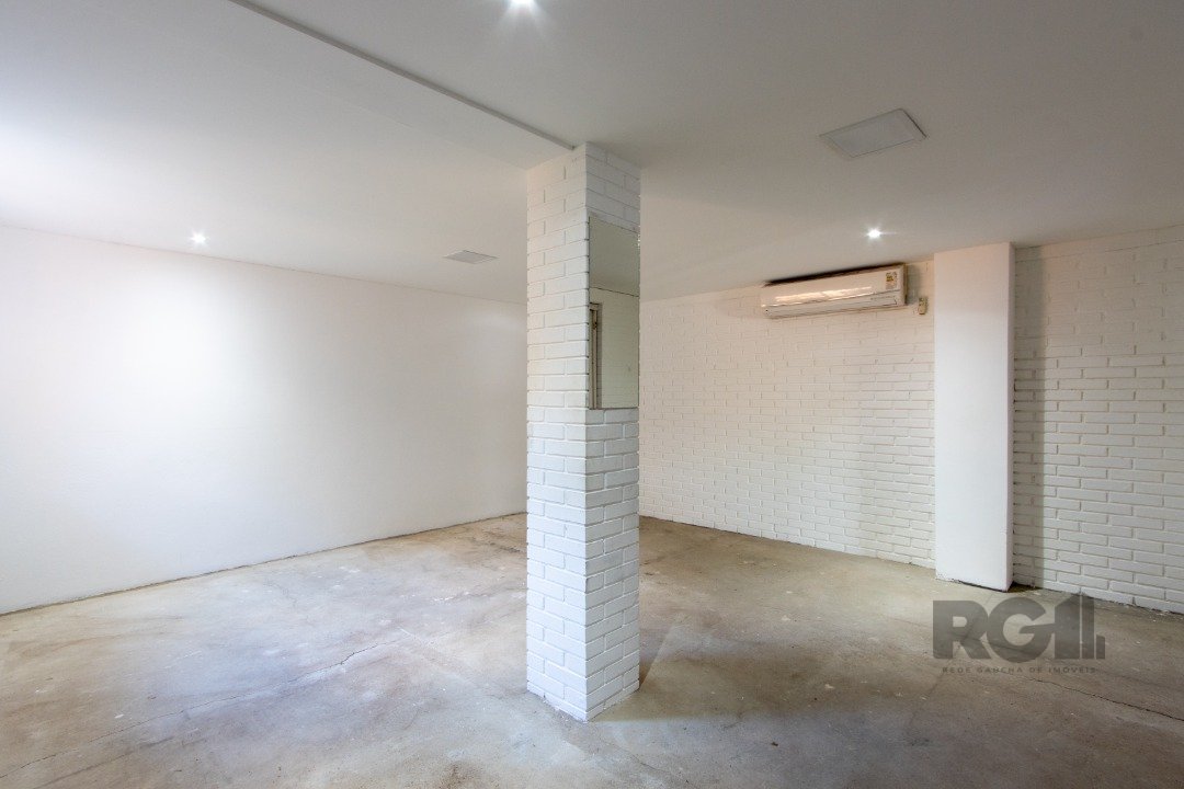 Casa para alugar com 4 quartos, 244m² - Foto 13