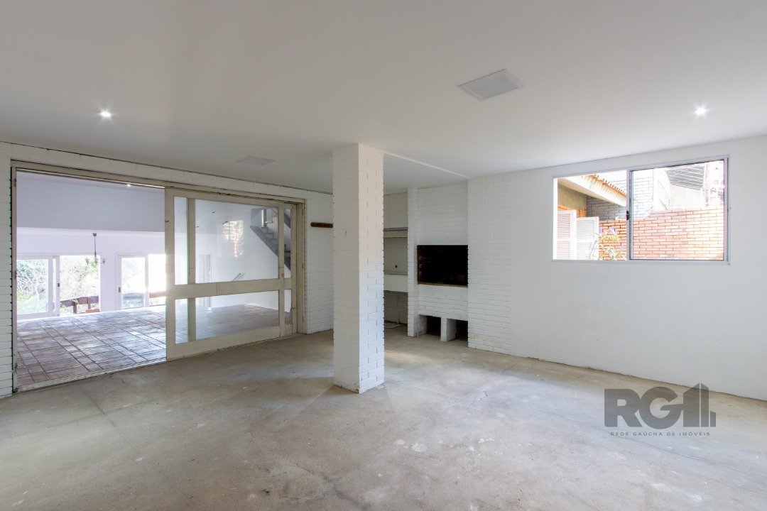 Casa para alugar com 4 quartos, 244m² - Foto 14