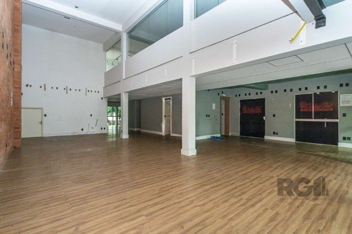 Prédio Inteiro para alugar, 701m² - Foto 1