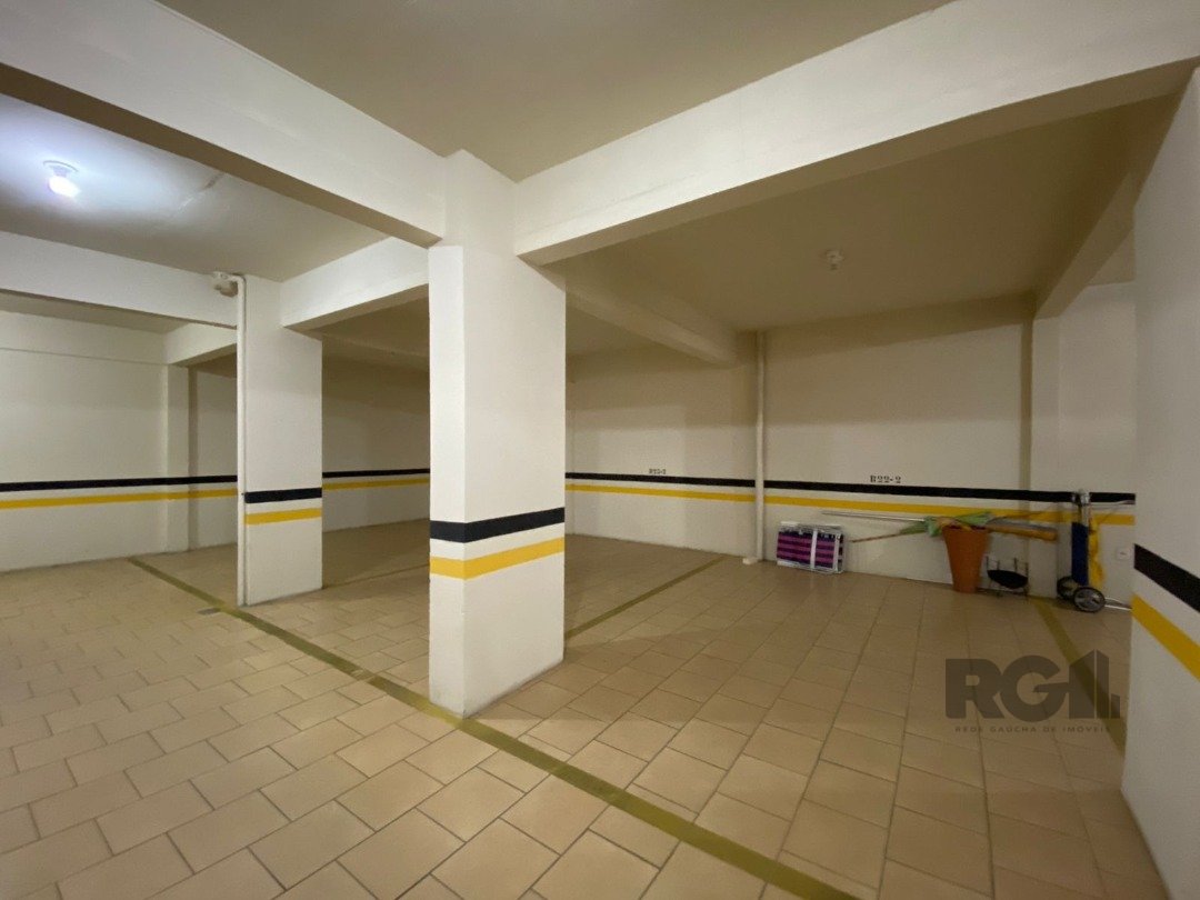 Apartamento à venda com 3 quartos, 159m² - Foto 17