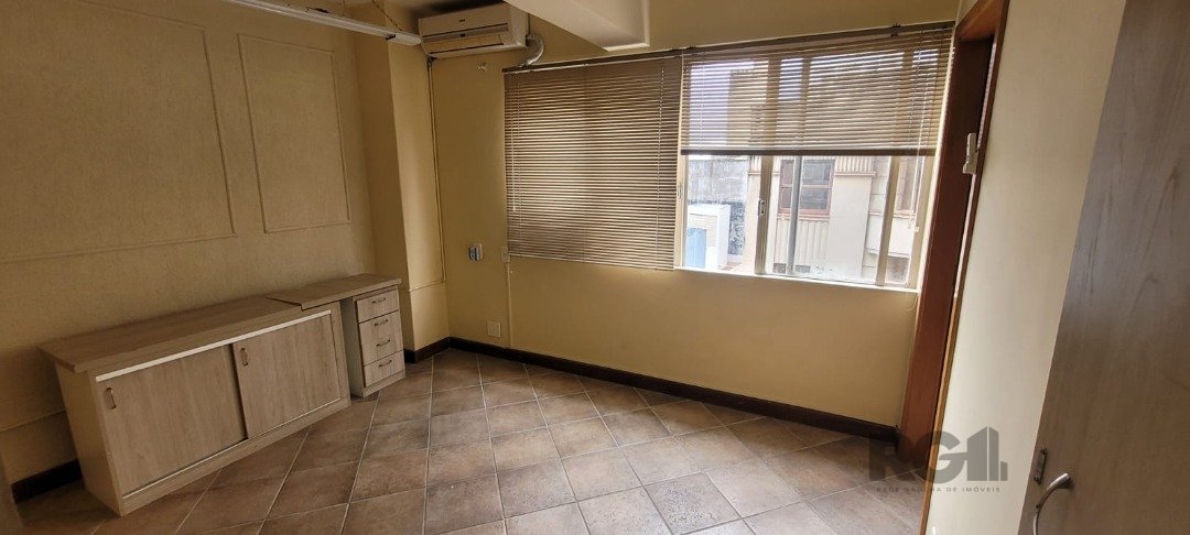 Conjunto/Sala à venda , 49m², Rua dos Andradas no bairro Centro Histórico em Porto Alegre