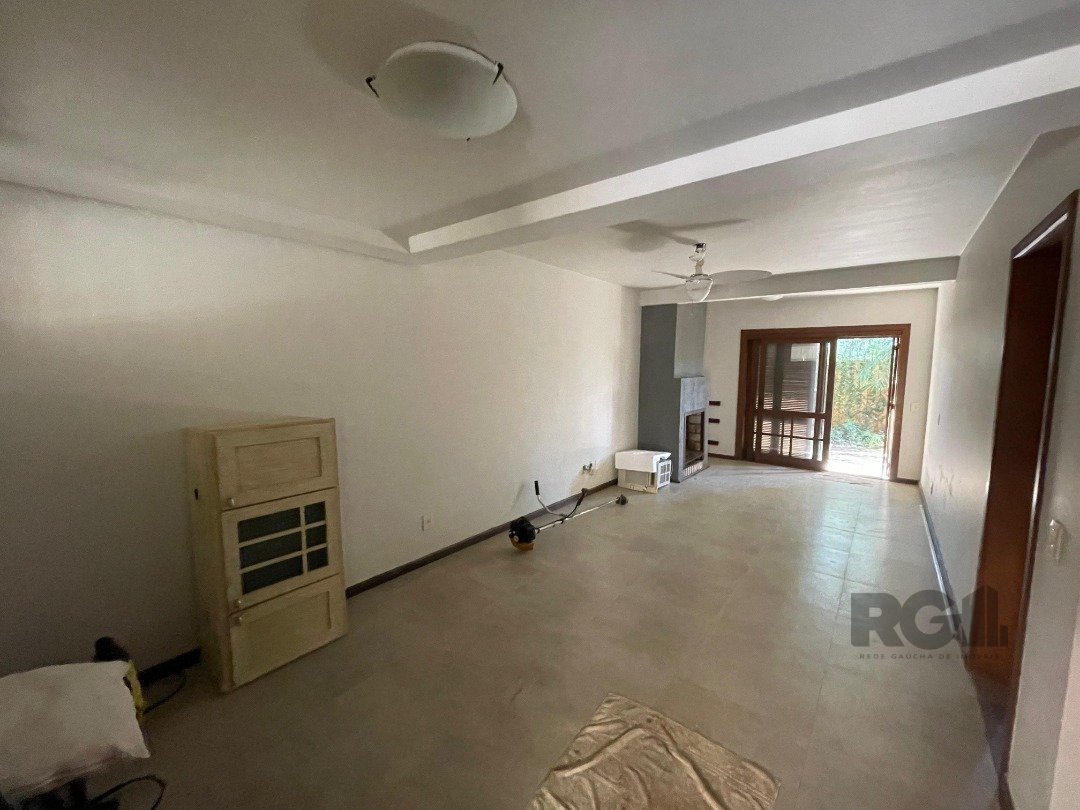 Casa de Condomínio para alugar com 3 quartos, 81m² - Foto 4