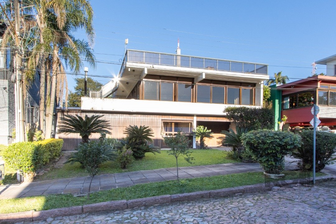 Casa Condominio à venda com 3 quartos, 375m², 1 suíte, 4 vagas, Rua Sinke no bairro Santa Tereza em Porto Alegre