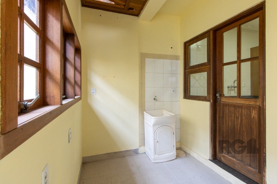 Casa de Condomínio para alugar com 3 quartos, 149m² - Foto 14