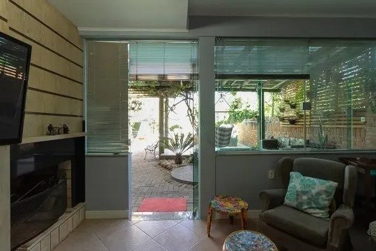 Casa para alugar com 4 quartos, 351m² - Foto 11