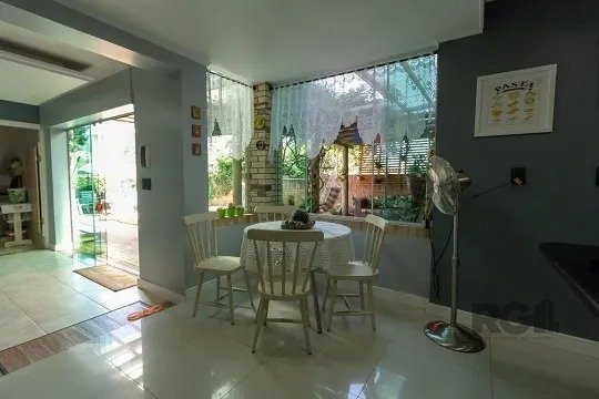 Casa para alugar com 4 quartos, 351m² - Foto 31