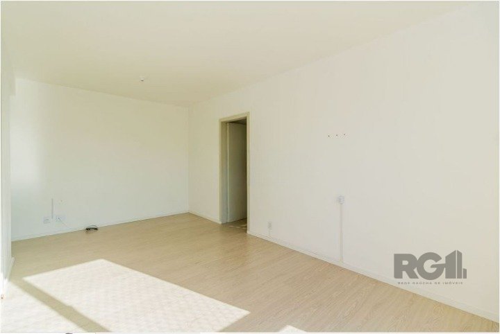 Apartamento à venda com 2 quartos, 72m², 1 vaga, Rua Tamandaré no bairro Camaquã em Porto Alegre