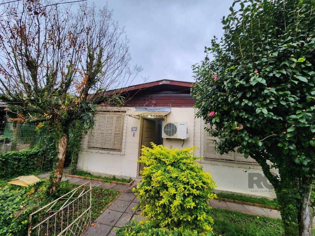 Casa Condominio à venda com 3 quartos, 63m², 2 vagas, Rua Butuí no bairro Cristal em Porto Alegre