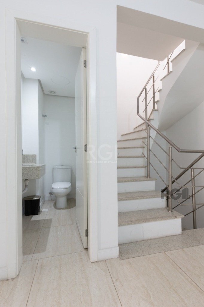 Casa de Condomínio para alugar com 3 quartos, 251m² - Foto 10