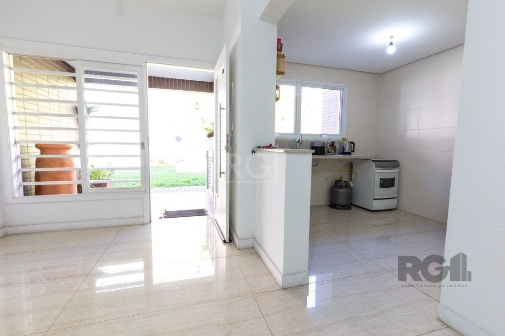 Casa de Condomínio para alugar com 3 quartos, 251m² - Foto 14