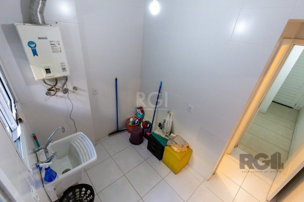 Casa de Condomínio para alugar com 3 quartos, 251m² - Foto 21