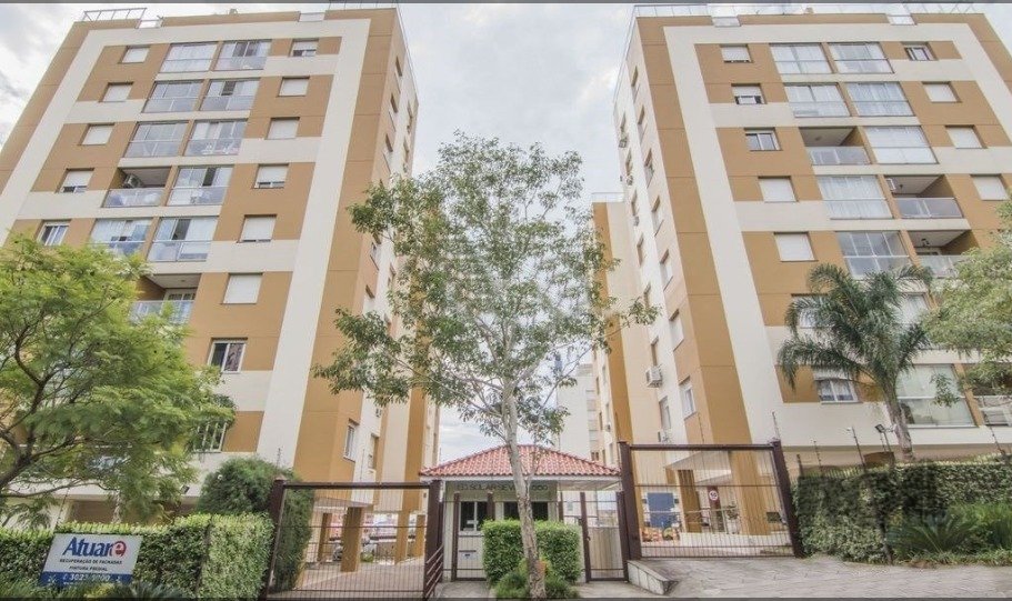 Apartamento com 78m², 3 dormitórios, 1 suíte, 2 vagas no bairro Chácara das Pedras em Porto Alegre para Comprar