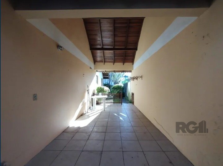 Casa para alugar com 5 quartos, 250m² - Foto 15