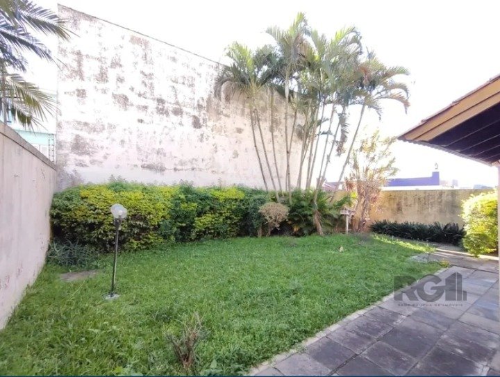 Casa para alugar com 5 quartos, 250m² - Foto 14