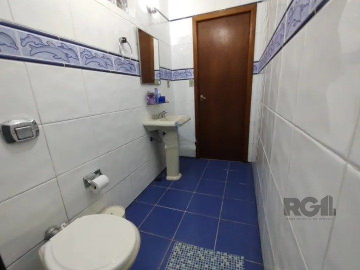 Casa para alugar com 5 quartos, 250m² - Foto 17