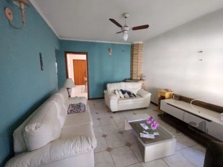 Casa para alugar com 5 quartos, 250m² - Foto 3