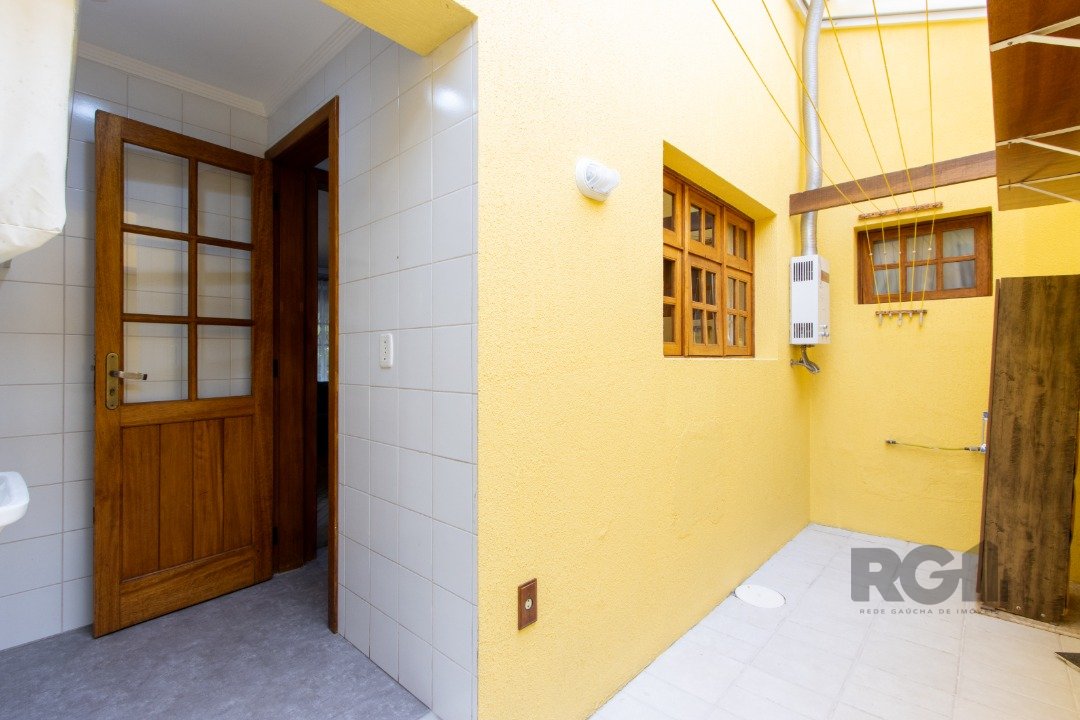 Casa para alugar com 3 quartos, 219m² - Foto 18