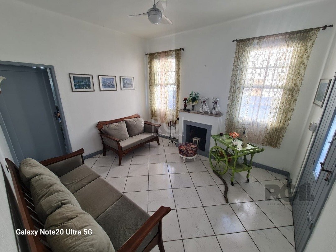 Casa para alugar com 3 quartos, 193m² - Foto 2