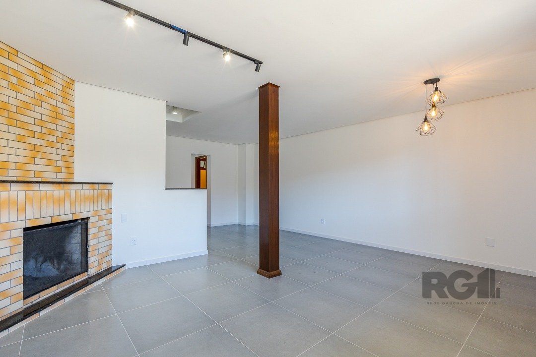 Casa à venda com 3 quartos, 158m² - Foto 7