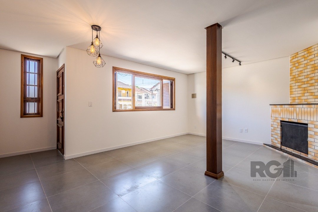 Casa à venda com 3 quartos, 158m² - Foto 8