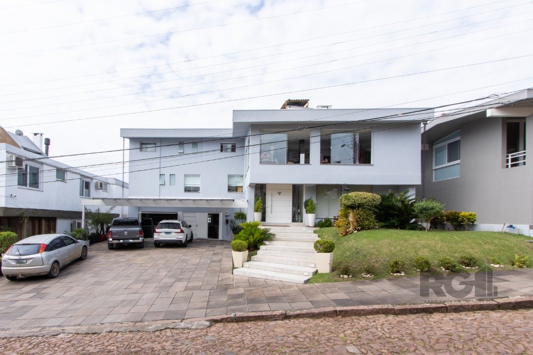 Casa de Condomínio à venda com 6 quartos, 563m² - Foto 1