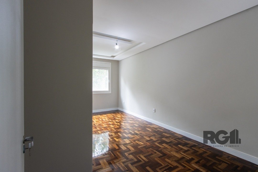 Casa para alugar com 3 quartos, 261m² - Foto 15