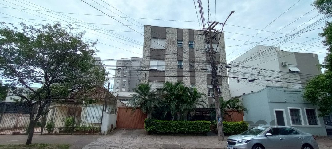 Apartamento com 84m², 2 dormitórios no bairro Menino Deus em Porto Alegre