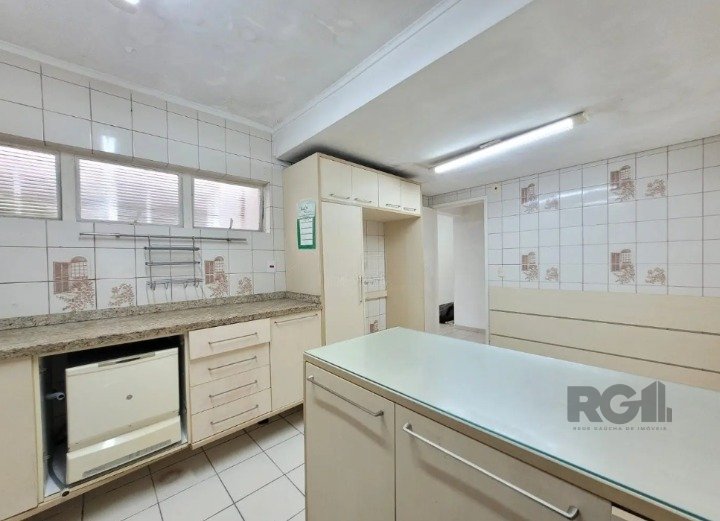 Casa de Condomínio para alugar com 4 quartos, 301m² - Foto 10