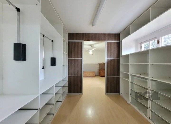 Casa de Condomínio para alugar com 4 quartos, 301m² - Foto 16