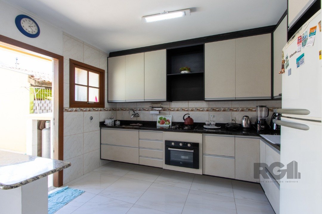 Casa à venda com 3 quartos, 190m² - Foto 14