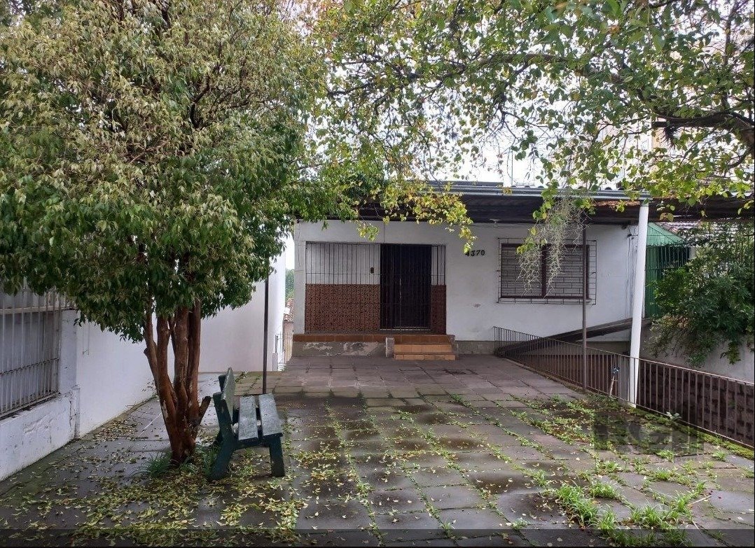 Casa para alugar com 3 quartos, 151m² - Foto 1